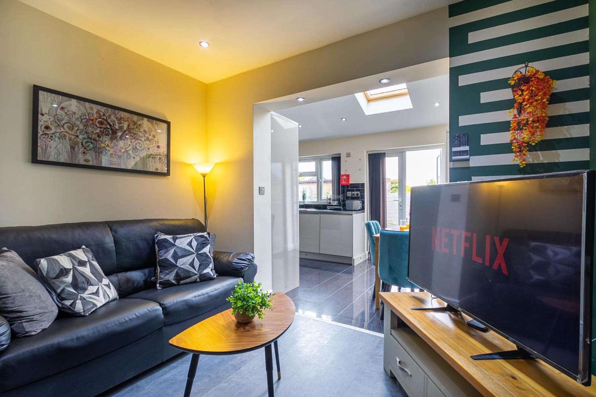 Bathway House - Free Secured Parking And Wifi * Coventry