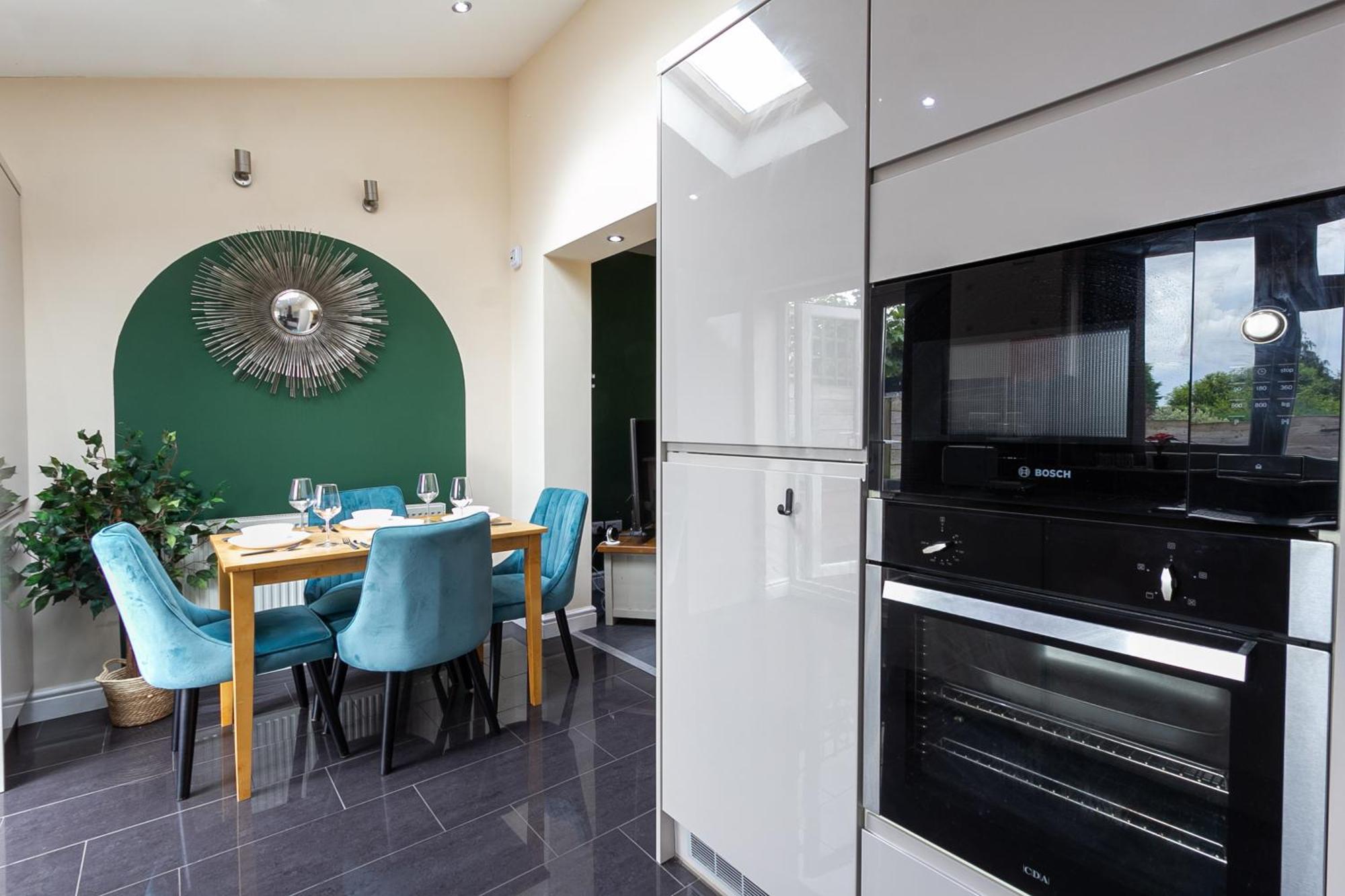 Bathway House - Free Secured Parking And Wifi Apartment Coventry